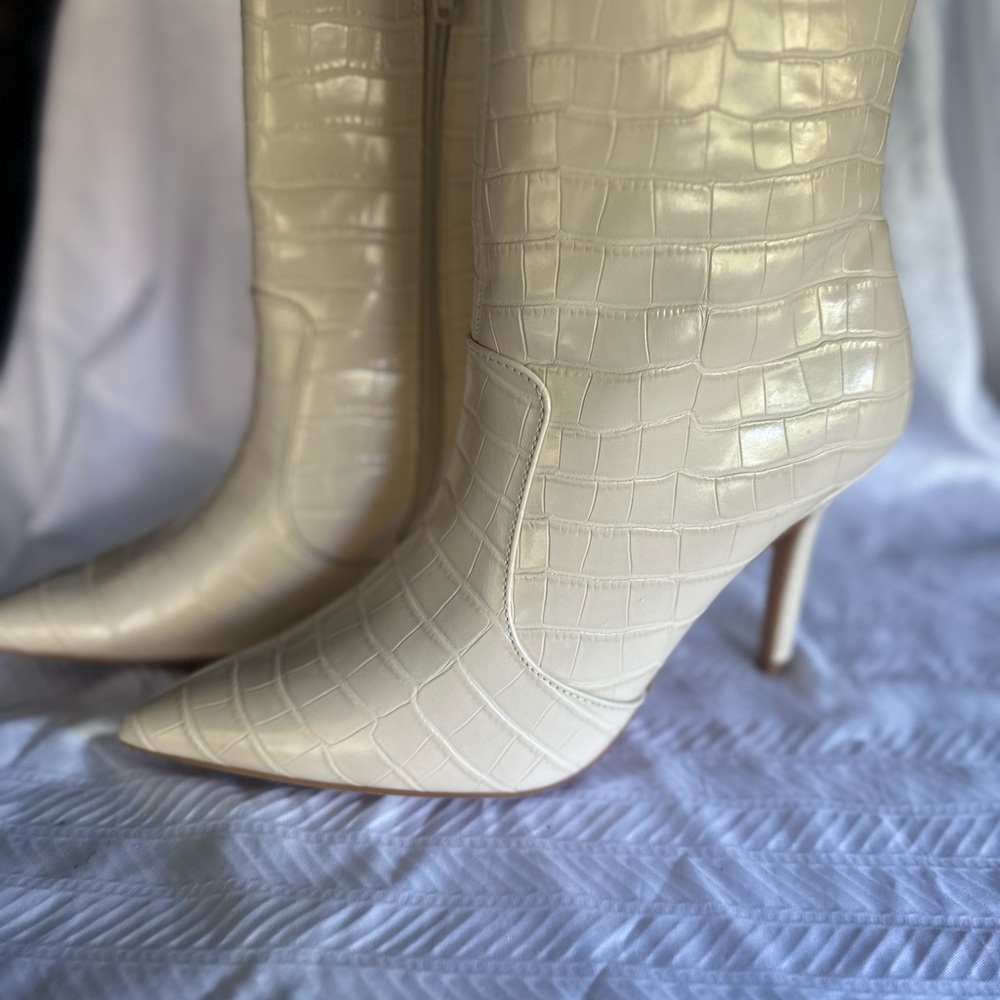 Chic Cream Croc-Embossed Heeled Boots